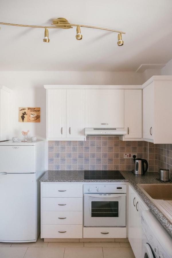 Kings Sunset 2 Bedroom Sea View Flat In Appartement *
