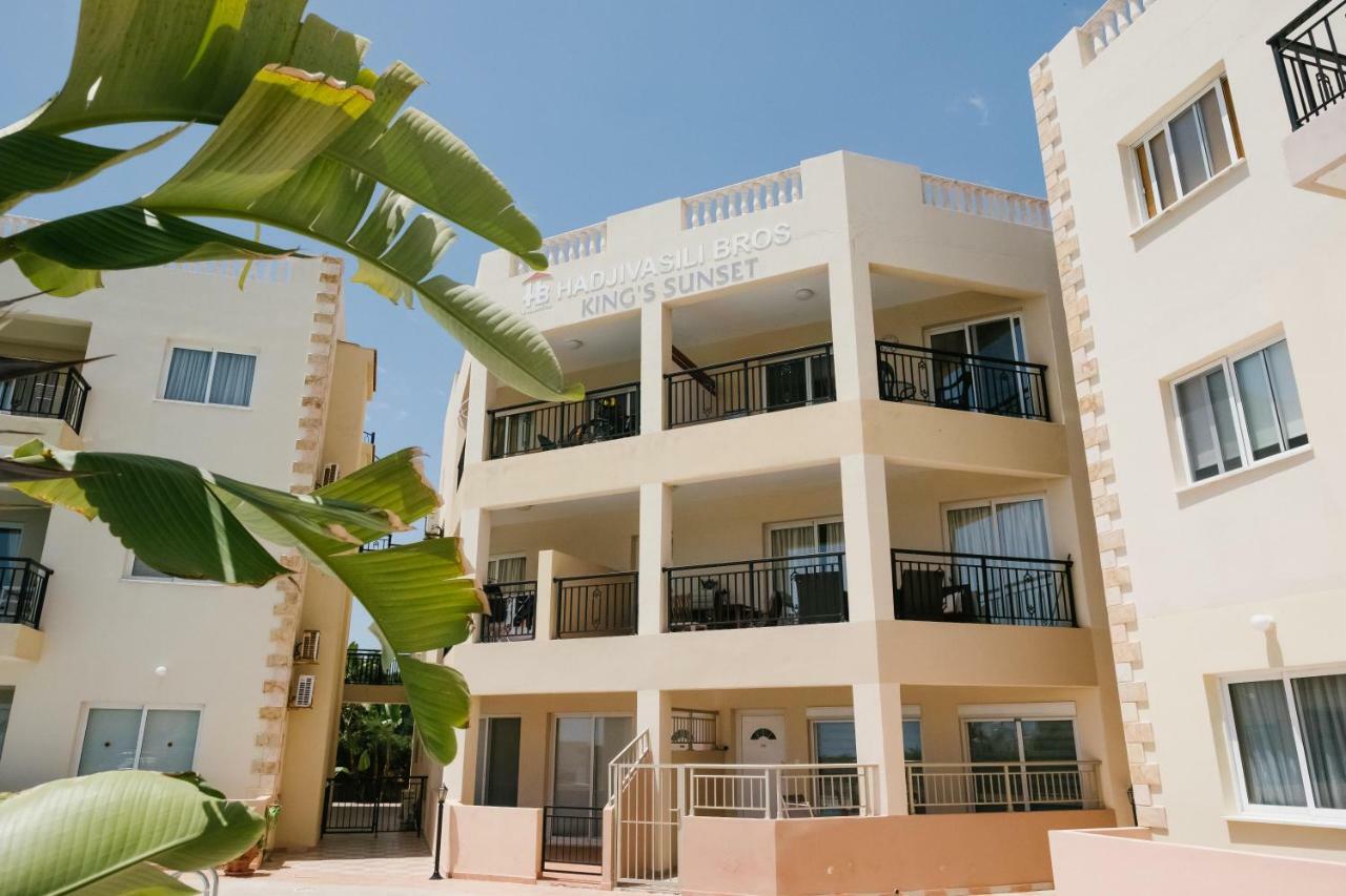 Kings Sunset 2 Bedroom Sea View Flat In